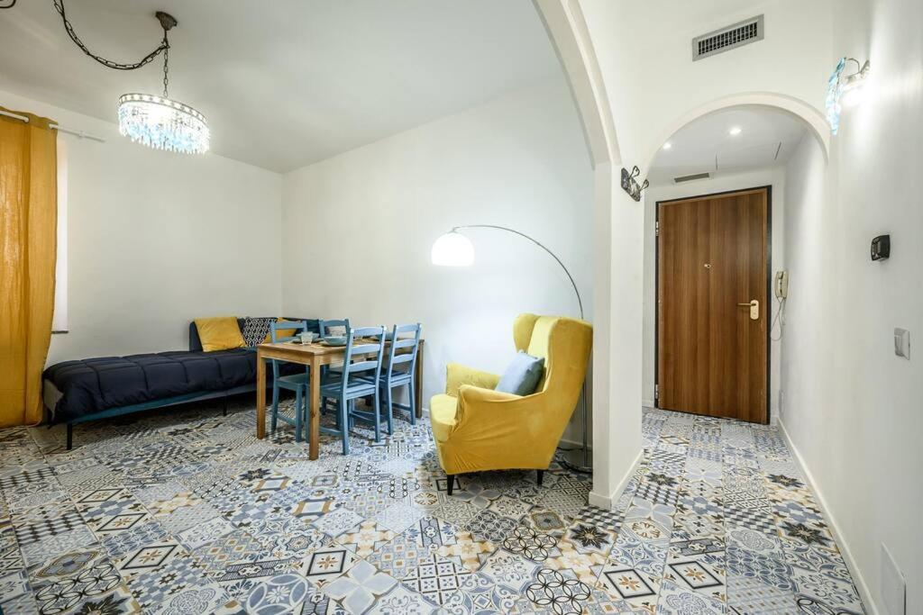 Apartmán Le Finestre Sul Borgo 2 Parma Exteriér fotografie